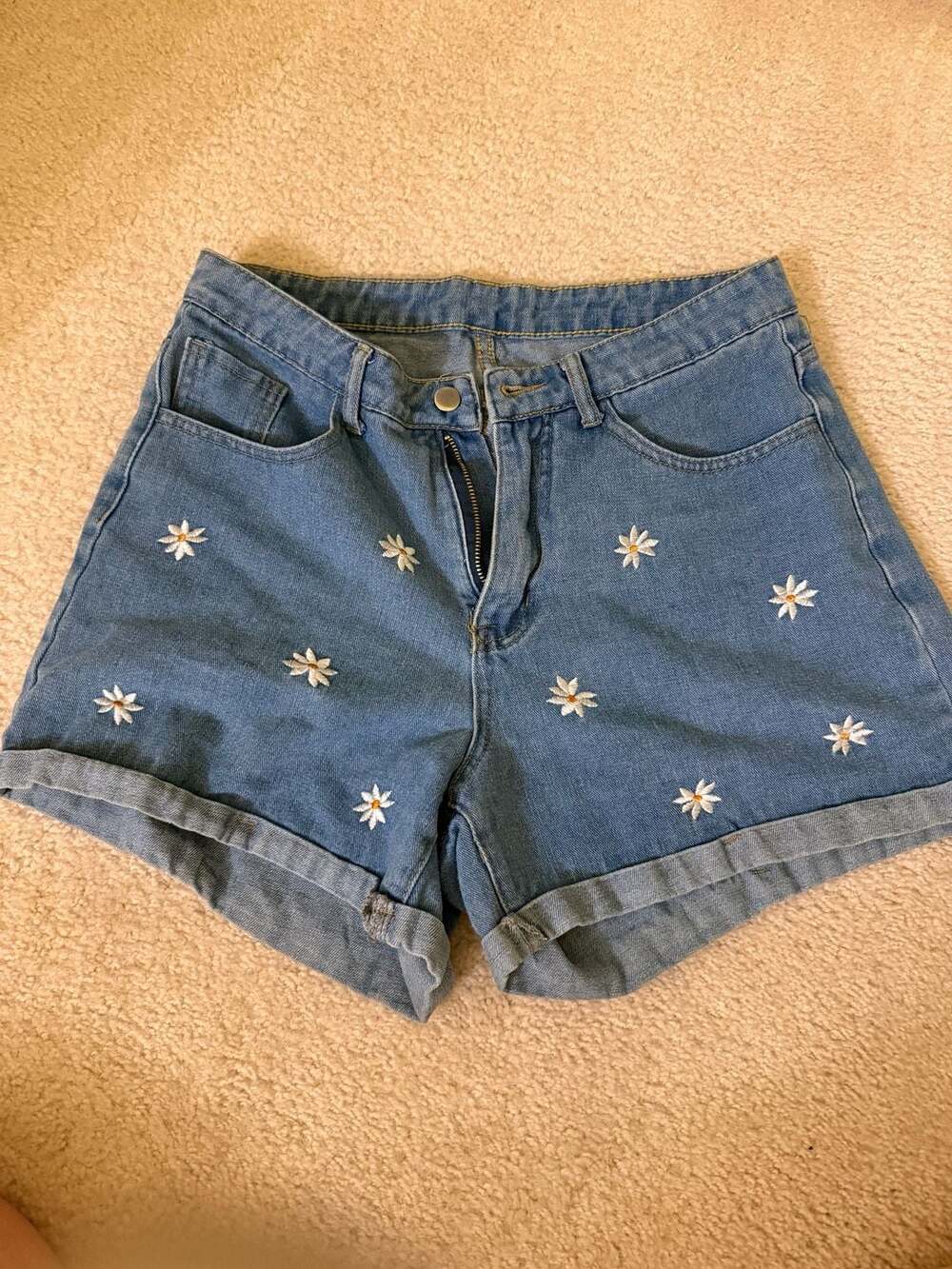 SHEIN Daisy Embroidered Denim Shorts Size 0XL Blue Cuffed Casual